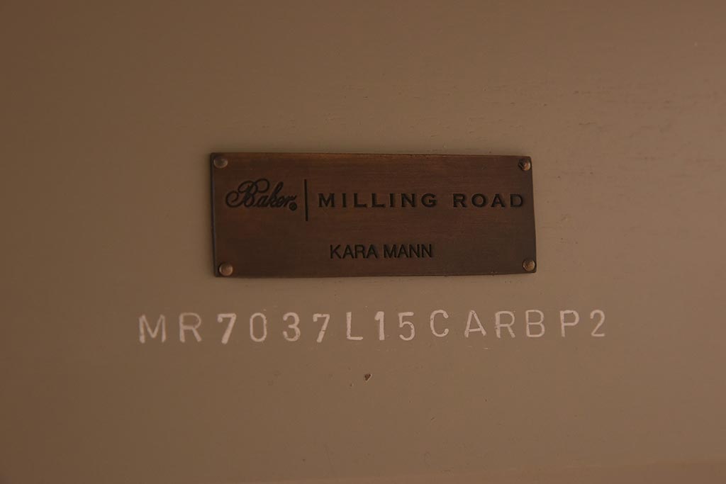 在庫未使用品　IDC大塚家具　Baker(ベーカー社)　KARA MANN(カラマン)　Milling Road(ミリング・ロード)　MR7037　ソリッドダイニングテーブル(ラウンドテーブル、丸テーブル)(定価約90万円)(R-041825)