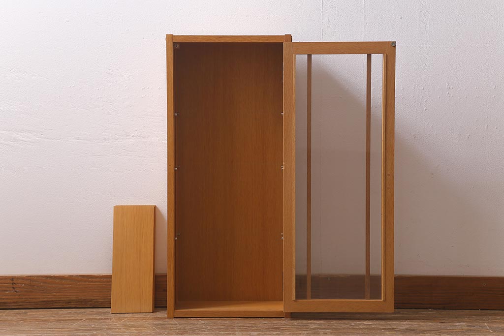 在庫未使用品　IDC大塚家具　川股家具工房　シンプルなウォールキャビネット(壁掛け戸棚)(定価約8万円)(R-041840)