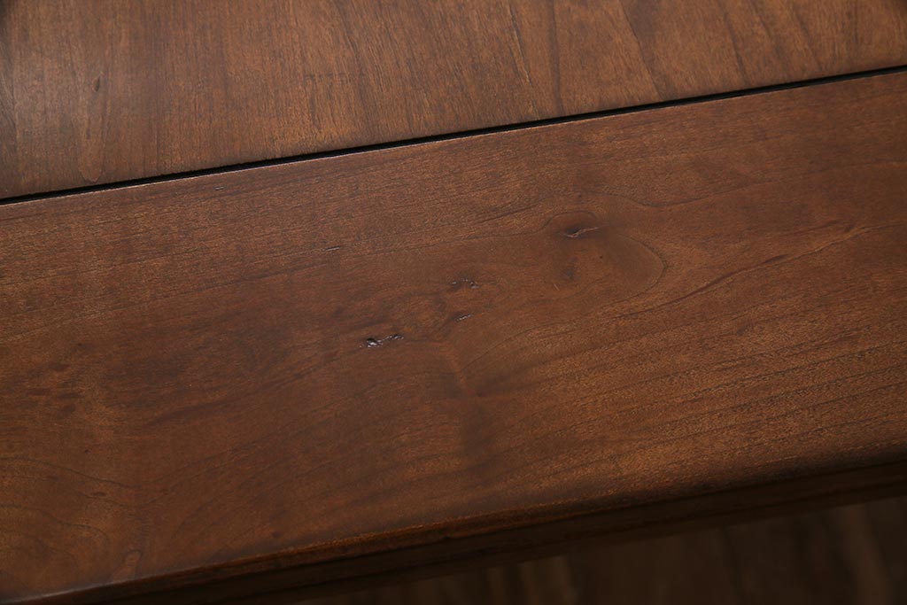 ヴィンテージ家具　海外輸入家具　バーチ材　猫足が優雅な印象を与えるダイニングテーブル(エクステンションテーブル、ビンテージ)(R-041845)