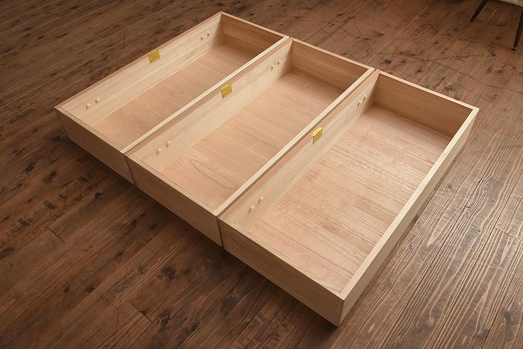 在庫未使用品　IDC大塚家具　家具のカネトク　3.3尺　下三大洋　桐タンス(定価約46万円)(R-041888)
