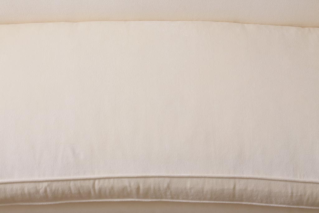 在庫未使用品　IDC大塚家具　Baker(ベーカー)　803-88#81-120RW　ホワイトが上品な3人掛けソファ(定価約80万円)(R-041901)