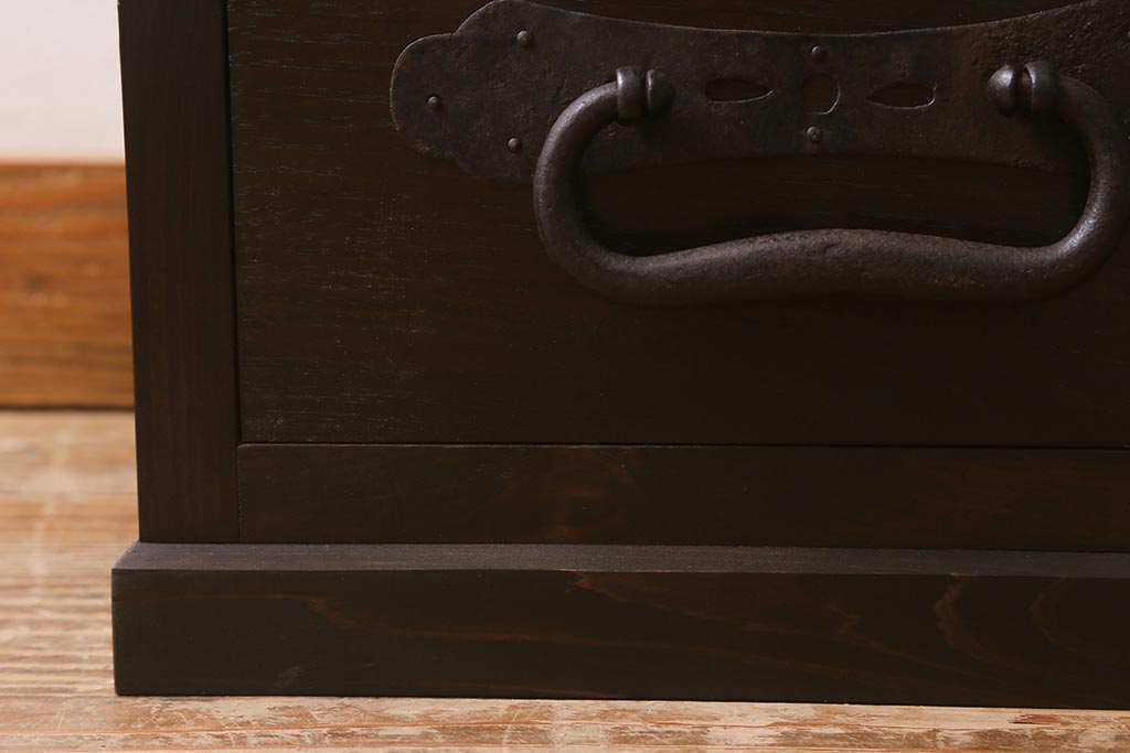 ラフジュ工房オリジナル　古金具リメイク　前板栗材　ヒノキ材　味わい深い金具が魅力の小引き出し(小物収納)(R-041906)