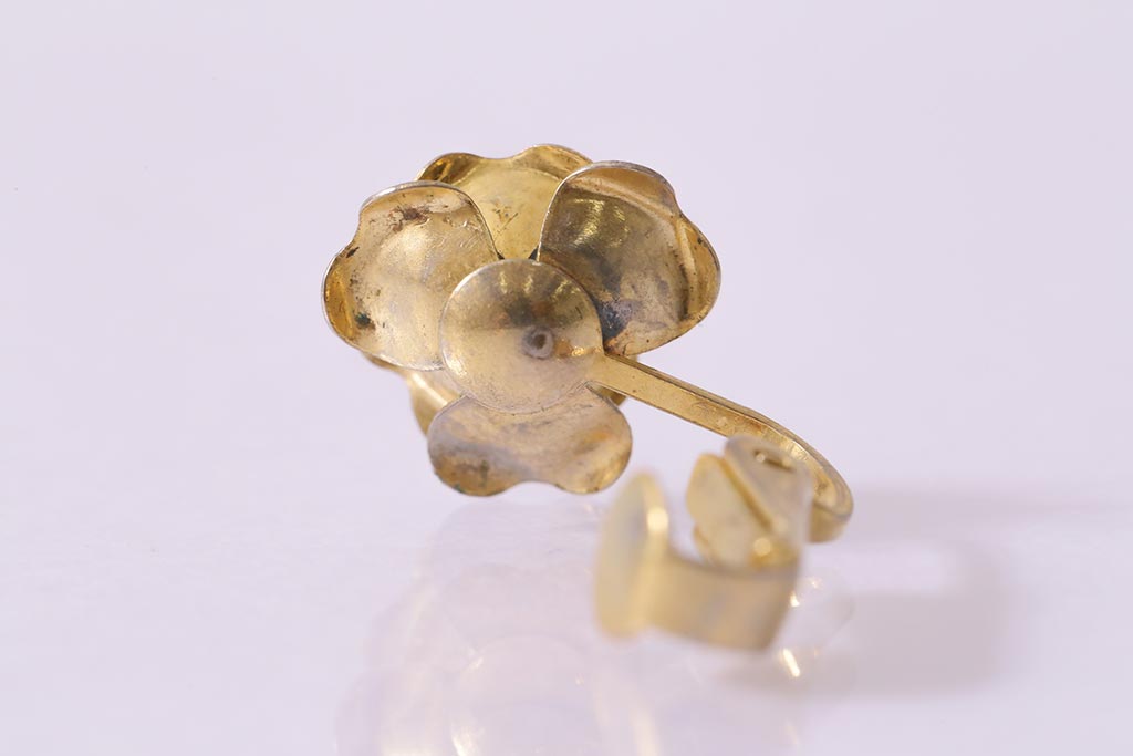 ヴィンテージアクセサリー　昭和期　バラモチーフのビンテージイヤリング(アクセサリー)(R-041919)