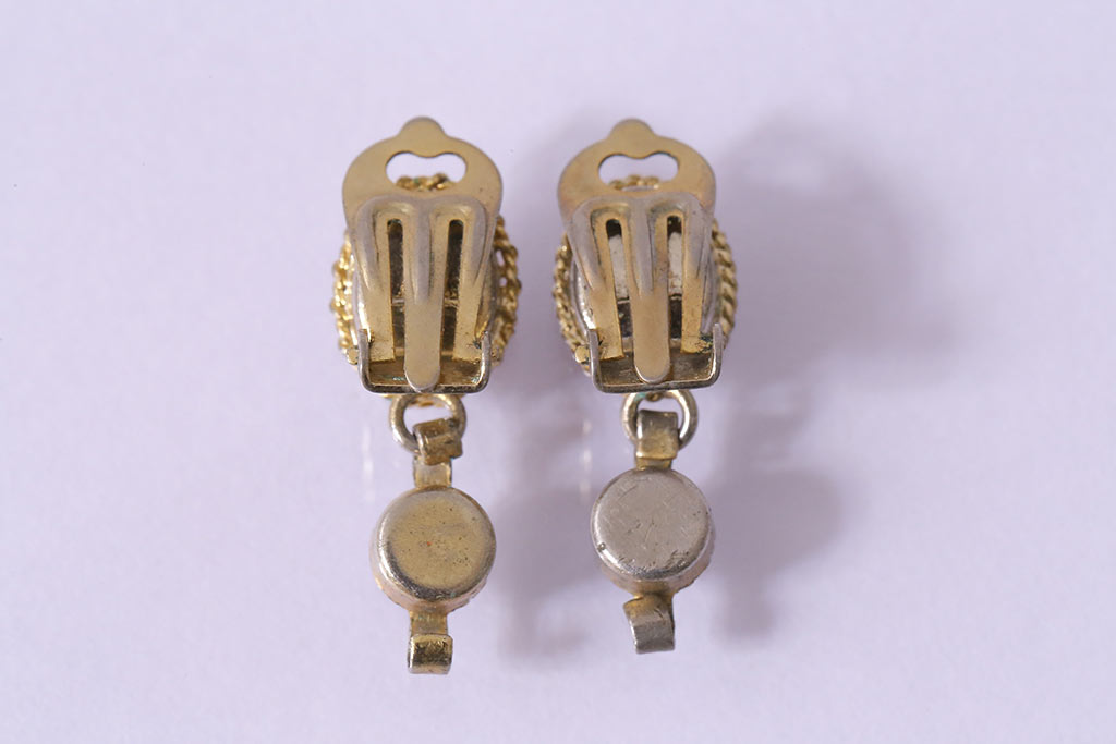 ビンテージアクセサリー　ビーズが可愛らしいイヤリング(R-041935)