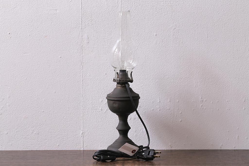 アンティーク照明　昭和初期　オイルランプリメイク　使いこまれた質感が味わい深いテーブルランプ(スタンドライト、卓上照明)(R-041939)