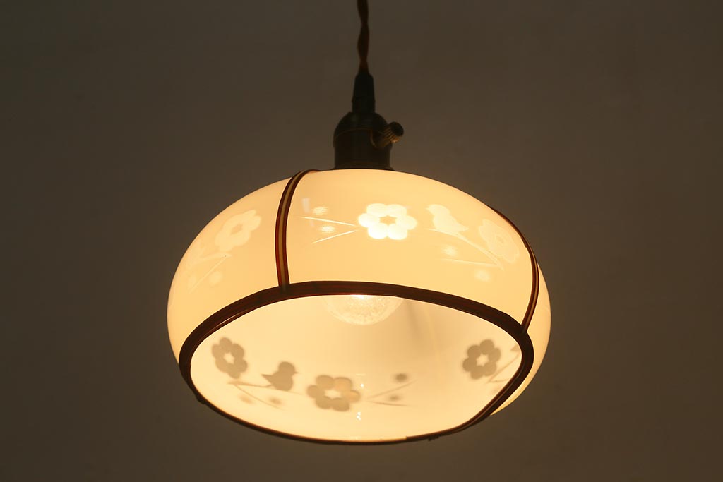 アンティーク照明　昭和初期　梅と小鳥の模様が可愛らしい天井照明(吊り下げ照明、ペンダントライト)(R-042030)