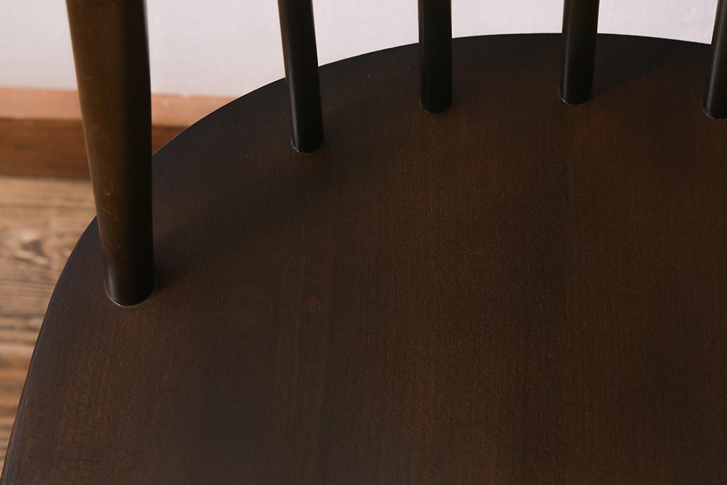 ヴィンテージ家具　イギリスビンテージ　ERCOL(アーコール)　美しく丈夫な作りが魅力的なクエーカーチェア(ダイニングチェア、椅子、ウィンザーチェア、ウインザーチェア)(R-042033)