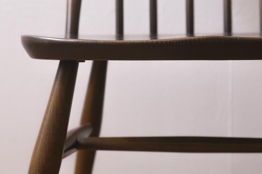 ヴィンテージ家具　イギリスビンテージ　ERCOL(アーコール)　美しく丈夫な作りが魅力的なクエーカーチェア(ダイニングチェア、椅子、ウィンザーチェア、ウインザーチェア)(R-042033)