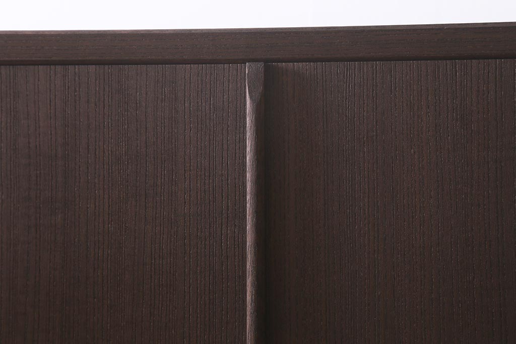 中古　伝統工芸品　高級品　総桐材　上品な意匠金具が目を引く加茂総桐箪笥(総桐たんす、衣装箪笥、洋服タンス)(R-042124)