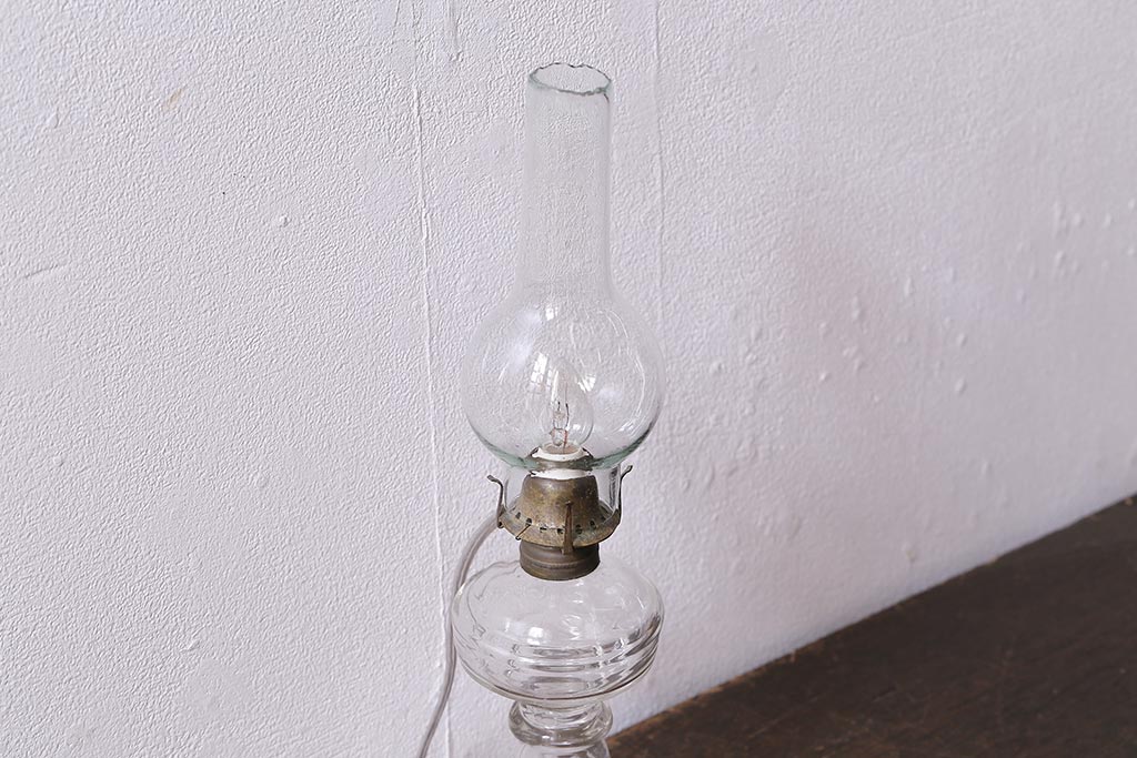 アンティーク照明　昭和初期　オイルランプリメイク　気泡ガラスがレトロで趣あふれるテーブルランプ(スタンドライト、卓上照明)(R-042139)