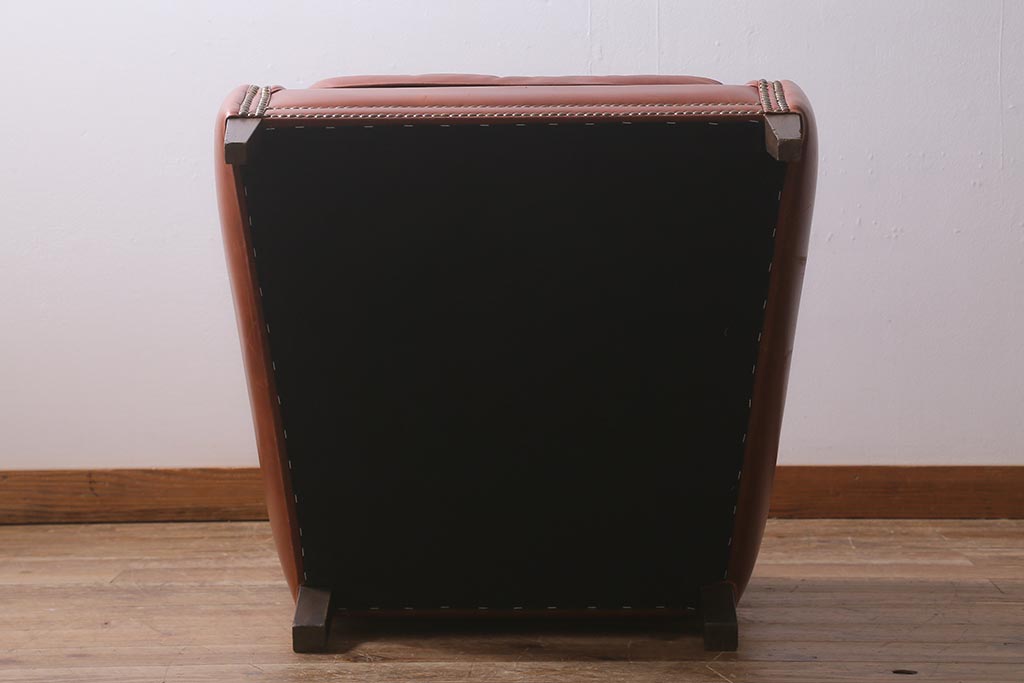 ヴィンテージ家具　イギリスビンテージ　美品　高級感漂う本革の一人掛けソファ(1Pソファ、ラウンジチェア)(R-042166)