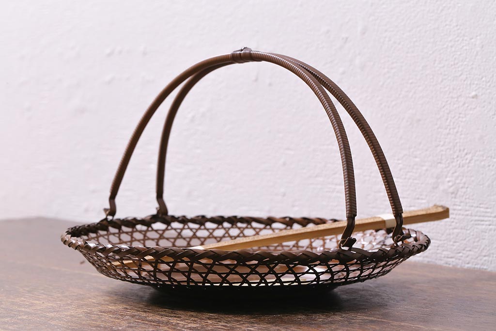 アンティーク雑貨　昭和中期　三越(MITSUKOSHI)　銅編み　槌目が目を引く菓子器(菓子鉢、共箱)(R-042175)
