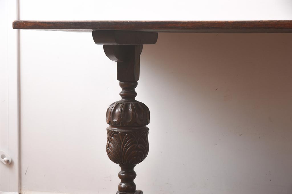 アンティーク家具　イギリスアンティーク　オーク材　バルボスレッグのダイニングテーブル(R-042215)