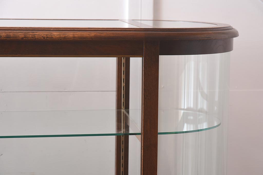 ヴィンテージ家具　特注品!　オーク材使用のオーバルガラスケース(Rガラス、陳列棚、ショーケース、飾り棚、ビンテージ、曲げガラス)(R-042235)