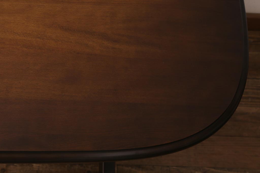 中古　飛騨産業　穂高シリーズ　キツツキマーク　カントリースタイルにぴったりなダイニングテーブル(4人掛け)(R-042243)