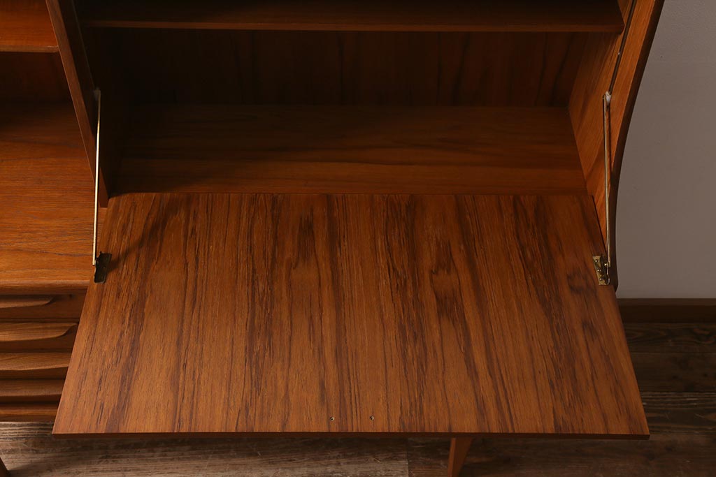 ヴィンテージ家具 北欧家具 Younger(ヤンガー社) チーク材 細部 ヴィンテージ家具 北欧家具 Younger(ヤンガー社) チーク材 細部
