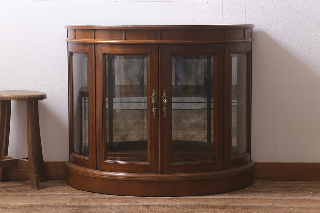 中古　DREXEL HERITAGE(ドレクセルヘリテイジ)　Cameo Classics(キャメオクラシックス)　照明付き　ホールチェスト(ショーケース、飾り棚、収納棚)(定価約73万円)(R-042275)