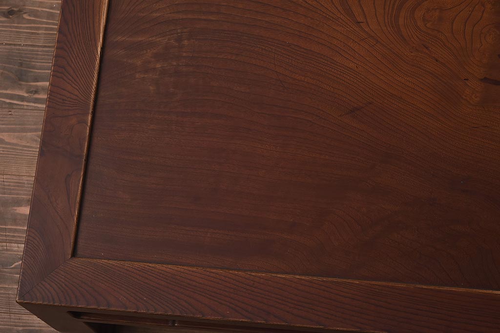 ビンテージ家具　天板一枚板　和空間を高める総ケヤキ材製の座卓(ローテーブル)(R-042288)