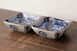 幕末明治期　伊万里焼　染付角皿2枚セット(向付、小鉢、和食器)(R-042319)