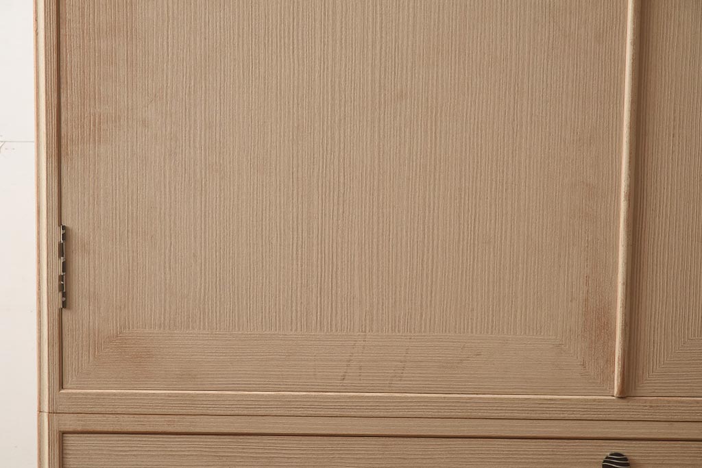 中古　伝統工芸　総桐材　すっきりとして品のある加茂総桐箪笥(総桐たんす、衣装箪笥、和タンス)(R-042338)