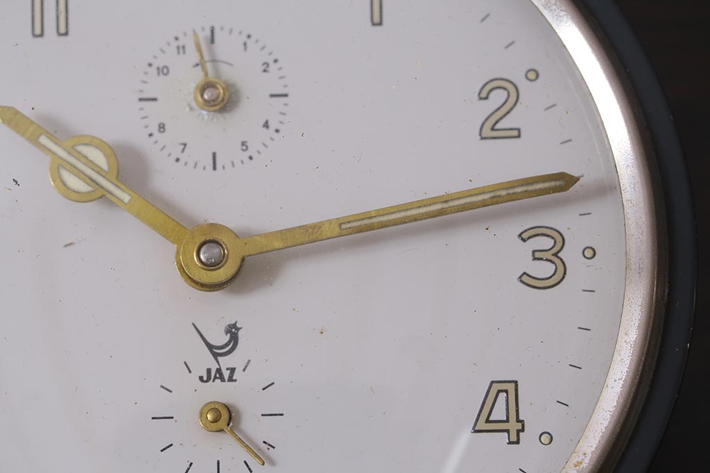 ジャンク品　ヴィンテージ雑貨　フランスビンテージ　JAZ社　シックな覚まし時計(置時計、枕時計)(R-042352)