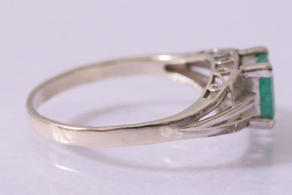 ヴィンテージアクセサリー K14(14金) WG ホワイトゴールド 淡い 