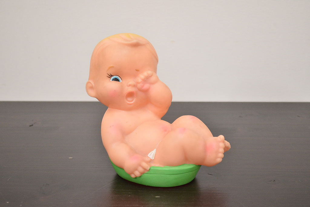 アンティーク雑貨　昭和レトロ　ORIENTAL　赤ちゃん　ラバードール(ビニール人形)(R-042451)