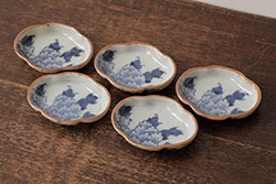 アンティーク雑貨　江戸期　古伊万里　染付花文小皿5枚セット(変形皿、和食器)(R-042475)
