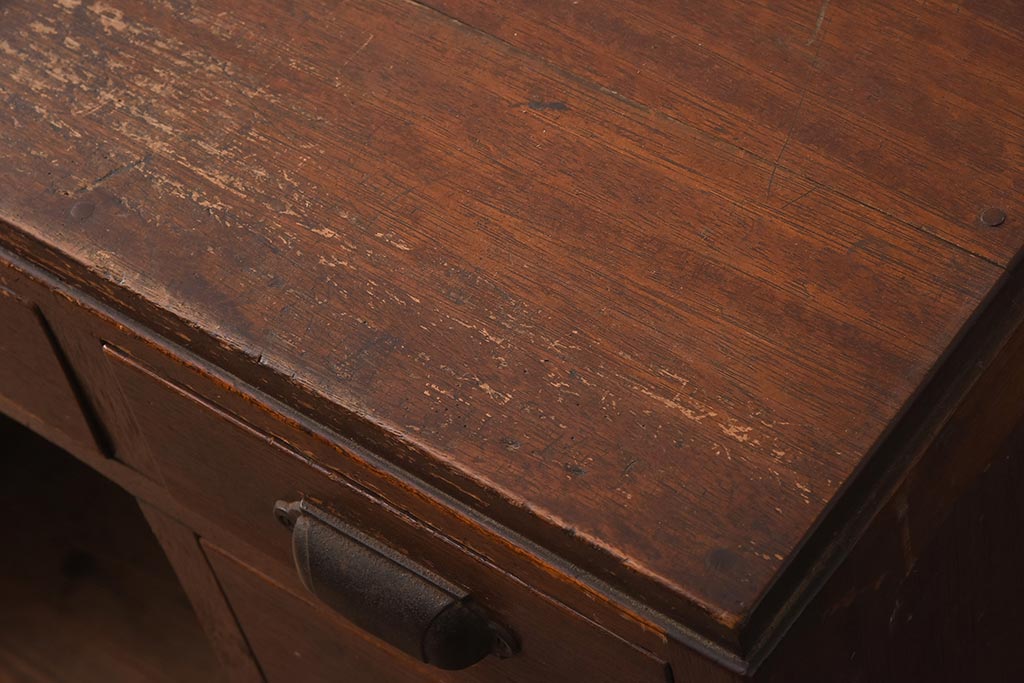 アンティーク家具　薄型　レトロな木製の両袖デスク(ワークデスク、机、在宅ワーク、在宅用)(R-042504)