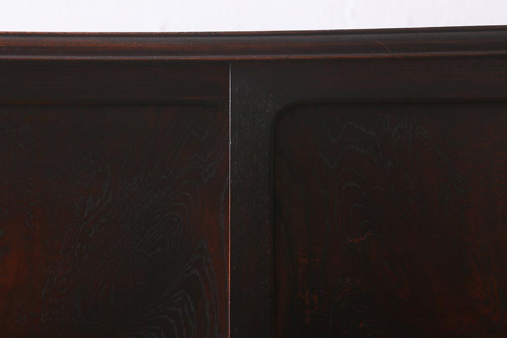 アンティーク家具　漆塗り　三方欅材　玉杢　貫録と上品さを兼ね備えた上手物の茶箪笥(茶棚、収納棚、キャビネット)(R-042553)