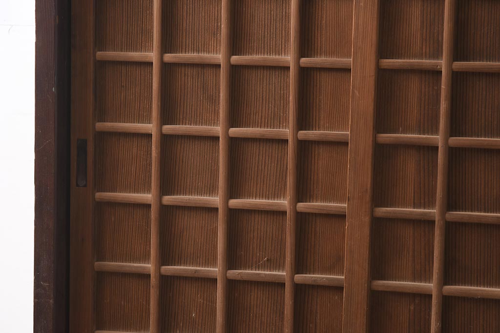 アンティーク家具　黒柿材　古い趣が魅力の木製下駄箱(収納棚、キャビネット)(R-042582)