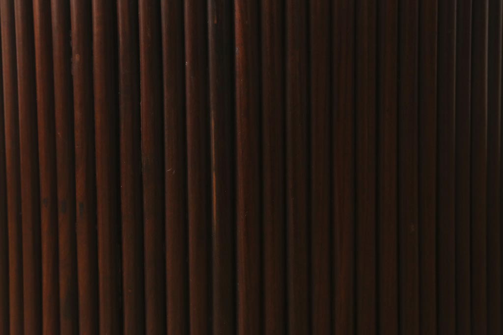 アンティーク雑貨　和製アンティーク　紫檀(シタン)材　珍品　円筒形　上質な造りの丸火鉢(手あぶり、木製火鉢)(R-042612)