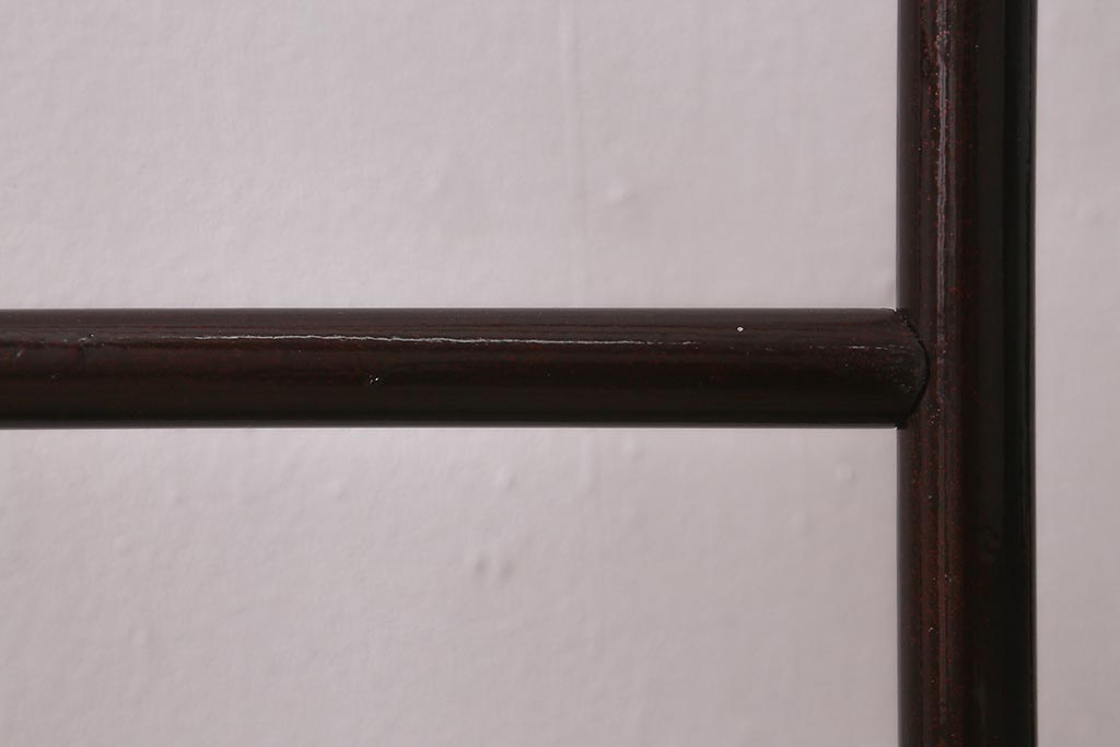 アンティーク雑貨　昭和中期　フック付き　和の風情あふれる二つ折り衣桁(ハンガーラック、着物掛け)(R-042642)