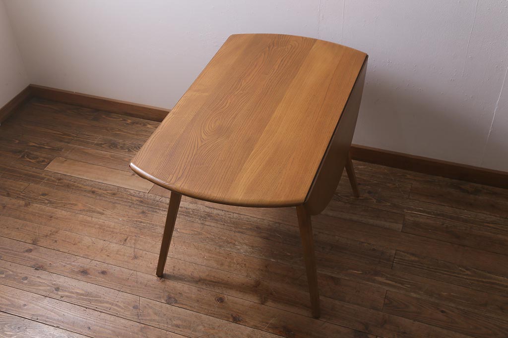 ヴィンテージ家具　イギリスビンテージ　ERCOL(アーコール)　ウィンザードロップリーフテーブル(バタフライテーブル、ラウンドテーブル)(R-042709)