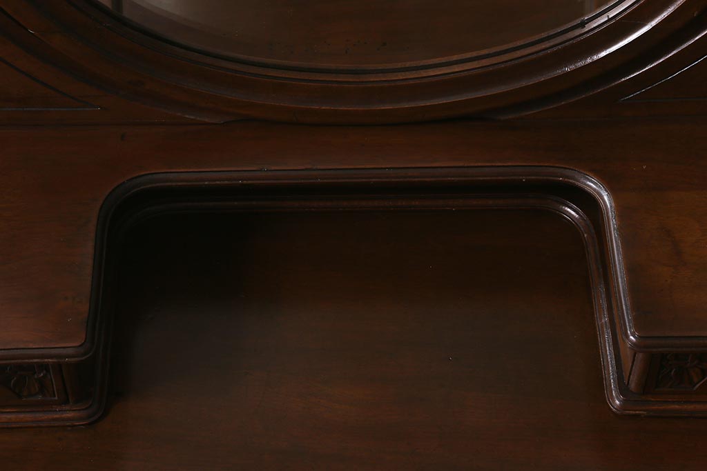 アンティーク家具　フランスアンティーク　マホガニー材　オーバル型のミラーが目を引く優美な佇まいのドレッサー(鏡台)(R-042727)
