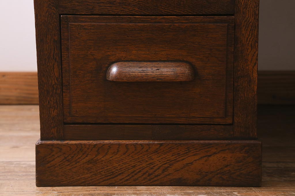 アンティーク家具　ナラ材製　上手物　立派な佇まいの木製両袖デスク(ワークデスク、机、在宅ワーク、在宅用)(R-042755)