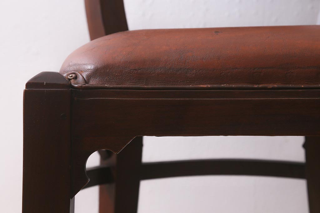 ビンテージ家具　本革使用の高級感あふれるチェア(椅子、ダイニングチェア)(R-042842)