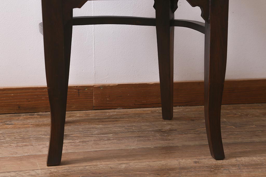 ビンテージ家具　本革使用の高級感あふれるチェア(椅子、ダイニングチェア)(R-042843)