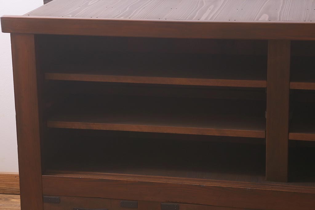 アンティーク家具　ヒノキ材　4枚引き戸　6尺水屋サイドボード(水屋箪笥、戸棚、収納棚)(R-042905)