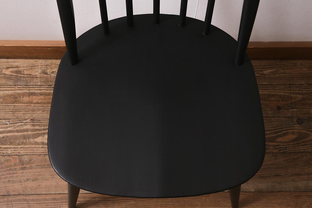 ヴィンテージ家具 ERCOL(アーコール) ペイント ブラックカラーが ヴィンテージ家具 ERCOL(アーコール) ペイント ブラックカラーが