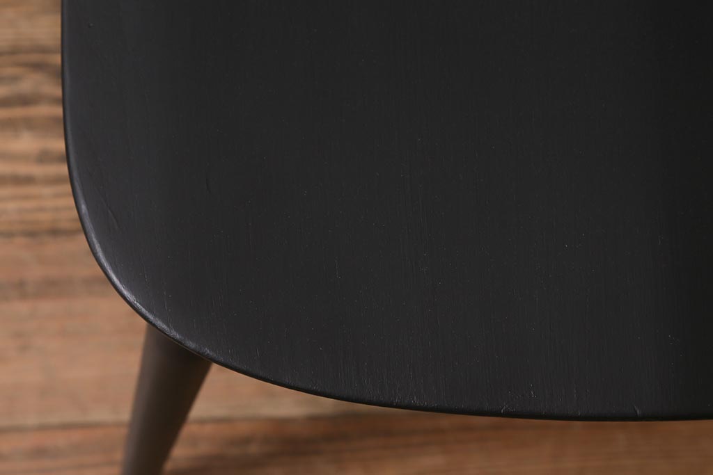 ヴィンテージ家具　ERCOL(アーコール)　ペイント　ブラックカラーが格好良いクエーカーチェア(ダイニングチェア、椅子、ビンテージ)(R-042943)