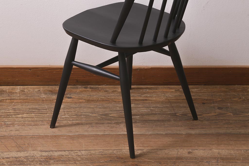 ヴィンテージ家具　ERCOL(アーコール)　ペイント　ブラックカラーが格好良いクエーカーチェア(ダイニングチェア、椅子、ビンテージ)(R-042943)