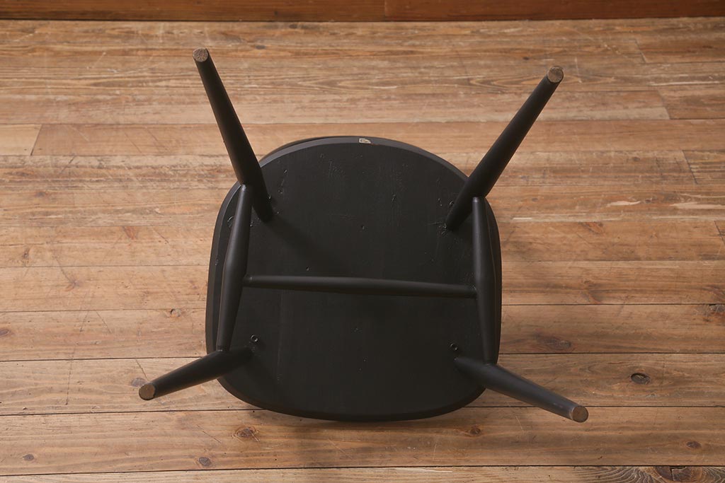 ヴィンテージ家具　ERCOL(アーコール)　ペイント　ブラックカラーが格好良いクエーカーチェア(ダイニングチェア、椅子、ビンテージ)(R-042943)