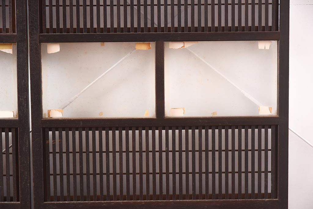 アンティーク建具　昭和初期　裏障子付き　腰板欅(ケヤキ)材　格子戸4枚セット(ガラス帯戸、引き戸)(R-042970)
