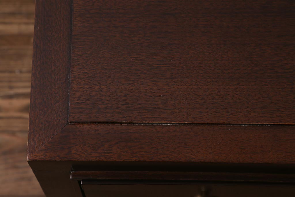 在庫未使用品　IDC大塚家具　ヘンレドン(HENREDON)　Barbara Barry　B8003-06　WN　ナイトテーブル(チェスト)(定価約75万円)(R-042974)