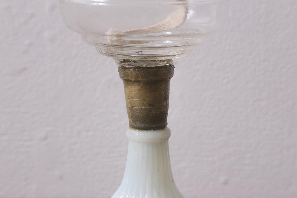 アンティーク雑貨 大正期 外箱(台)付き ミルクガラスのオイルランプ 