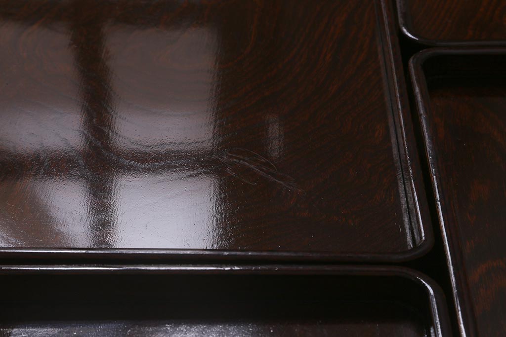 アンティーク雑貨　総ケヤキ材　杢目と漆塗りが美しいお膳5客セット(お盆)(R-042985)
