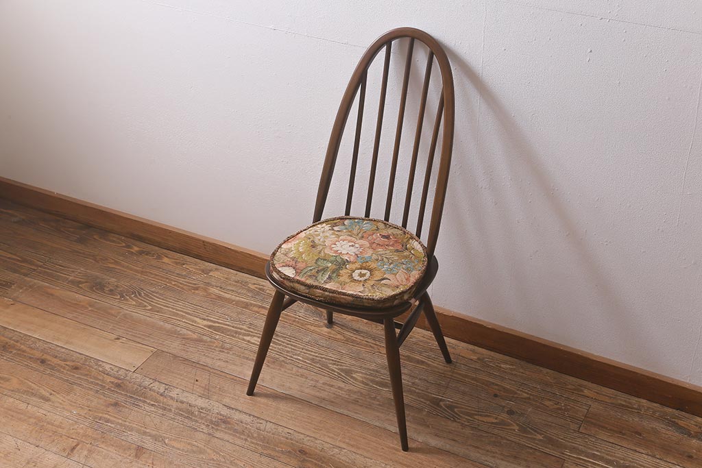 ヴィンテージ家具　ERCOL(アーコール)　クッション付き　カントリースタイルにも合うクエーカーチェア(椅子、ビンテージ)(R-042989)