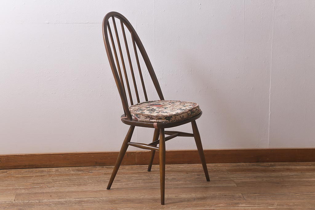 ヴィンテージ家具　ERCOL(アーコール)　クッション付き　カントリースタイルにも合うクエーカーチェア(椅子、ビンテージ)(R-042990)