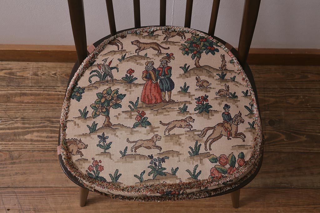 ヴィンテージ家具　ERCOL(アーコール)　クッション付き　カントリースタイルにも合うクエーカーチェア(椅子、ビンテージ)(R-042990)